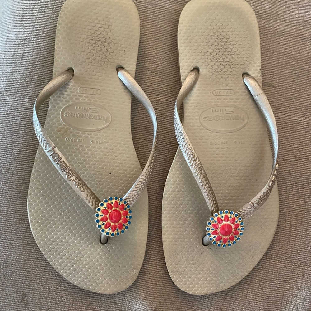 Havaianas turquoise poppy enamel taupe embellishment flip flops Boho Resortwear